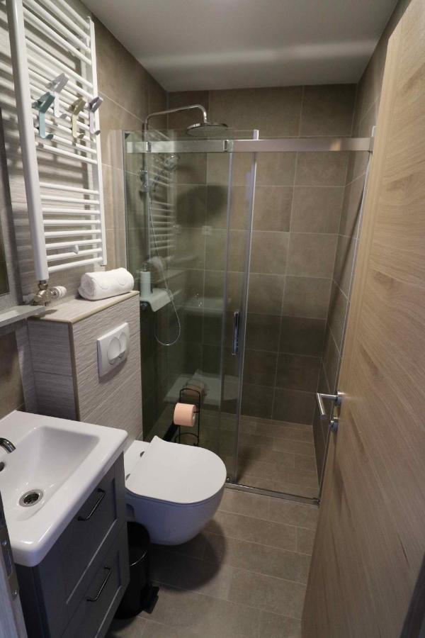 Forum Apartmani I Sobe Donji Miholjac エクステリア 写真