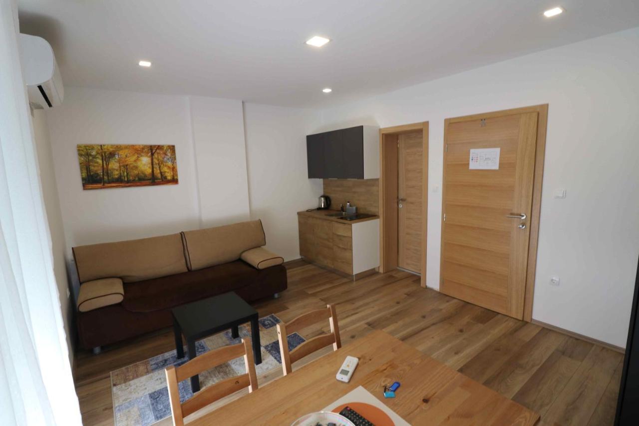 Forum Apartmani I Sobe Donji Miholjac エクステリア 写真