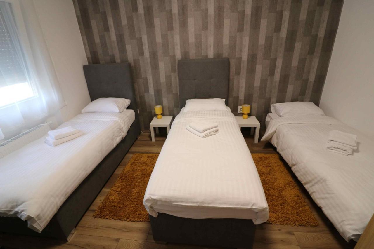 Forum Apartmani I Sobe Donji Miholjac エクステリア 写真